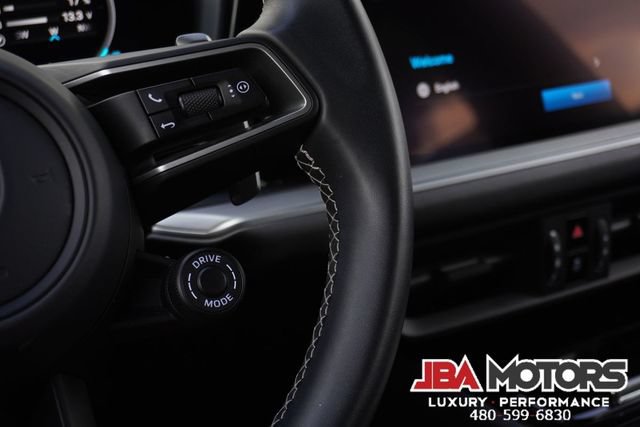 Used 2024 Porsche Cayenne AWD/4WD image 28