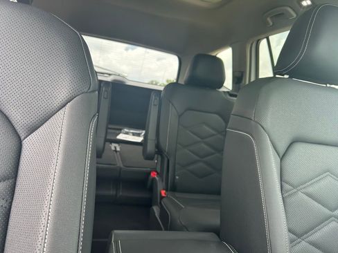 New 2026 Volkswagen Atlas SE FWD image 32
