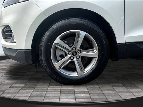 Certified 2023 Ford Edge SEL w/ Convenience Package AWD/4WD image 37