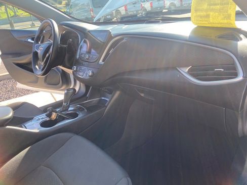 Used 2020 Chevrolet Malibu LS w/ Driver Confidence Package II image 36