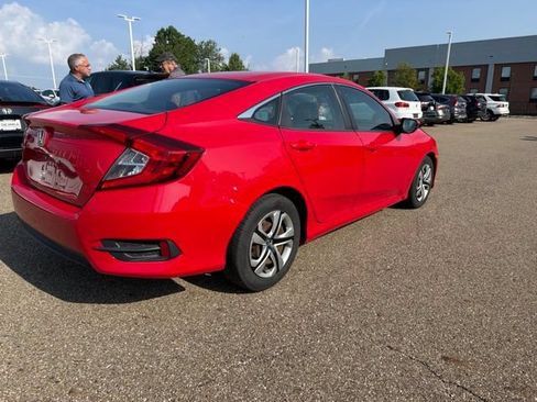 Used 2018 Honda Civic LX image 3