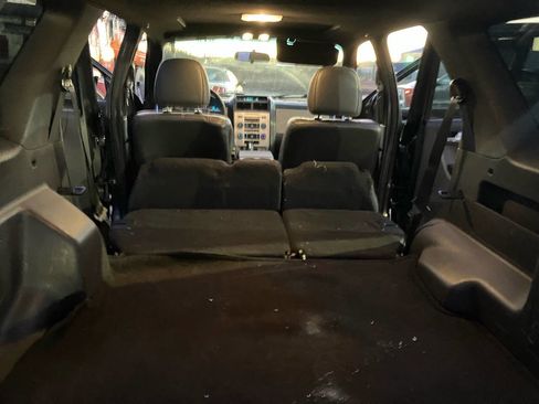 Used 2008 Mercury Mariner 2WD V6 image 27