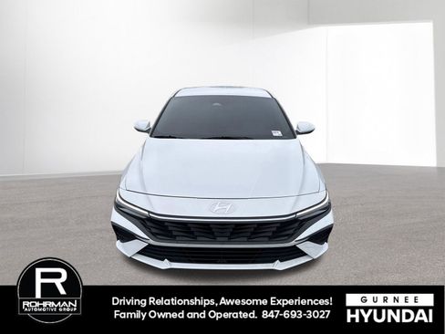 Certified 2024 Hyundai Elantra SEL FWD image 3