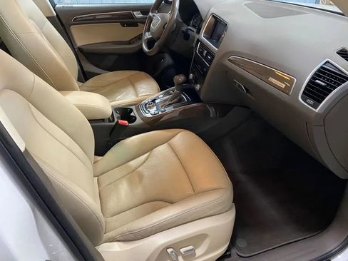 Used 2017 Audi Q5 2.0T Premium Plus w/ Technology Package image 26