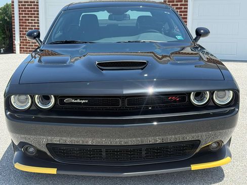 Used 2021 Dodge Challenger R/T Scat Pack RWD image 11