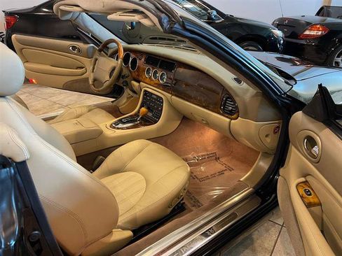 Used 2006 Jaguar XK8 Convertible RWD image 67