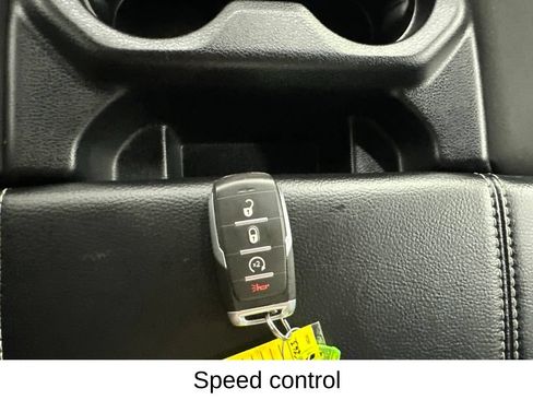 Used 2025 RAM 1500 Big Horn AWD/4WD image 39