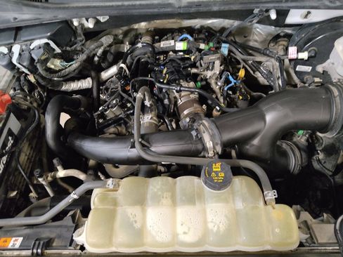 Used 2019 Ford F150 XL w/ Equipment Group 101A Mid RWD image 30