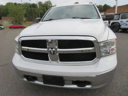 Used 2022 RAM 1500 Tradesman w/ Chrome Appearance Group image 9