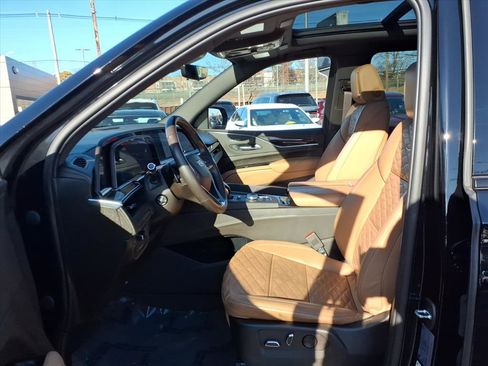 Certified 2023 Cadillac Escalade ESV Sport w/ Touring Package image 24