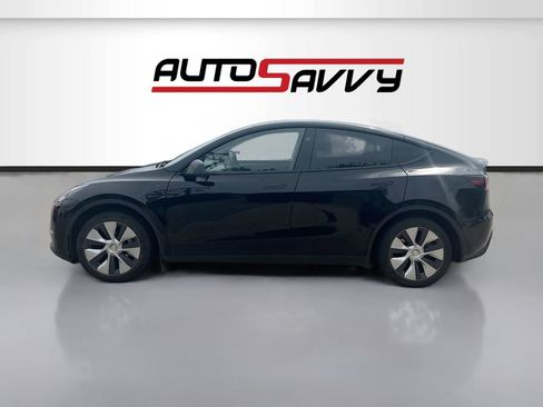 Used 2023 Tesla Model Y Long Range AWD/4WD image 4
