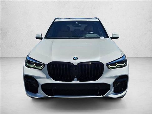 Used 2022 BMW X5 sDrive40i w/ M Sport Package RWD image 2