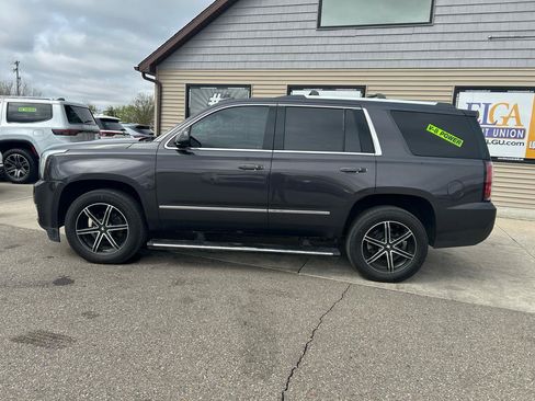 Used 2017 GMC Yukon Denali w/ Open Road Package AWD/4WD image 8