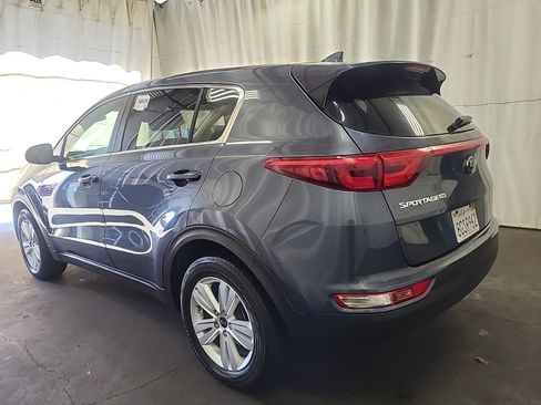 Used 2019 Kia Sportage LX FWD image 2