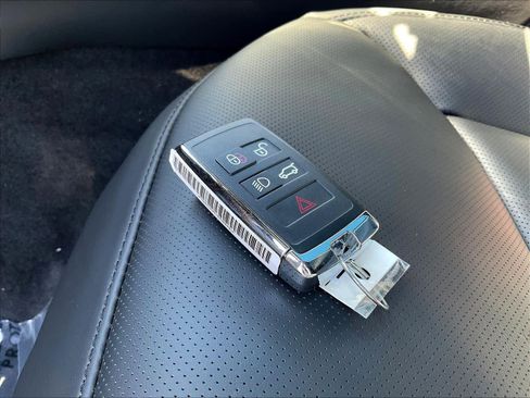 New 2026 Land Rover Range Rover Sport Dynamic SE AWD/4WD image 35