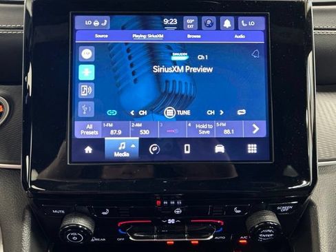 Used 2024 Jeep Grand Cherokee L Altitude AWD/4WD image 30