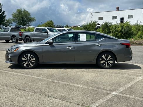 Used 2019 Nissan Altima 2.5 SL FWD image 4