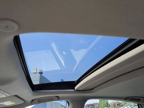 Used 2018 Honda Accord EX-L image 27