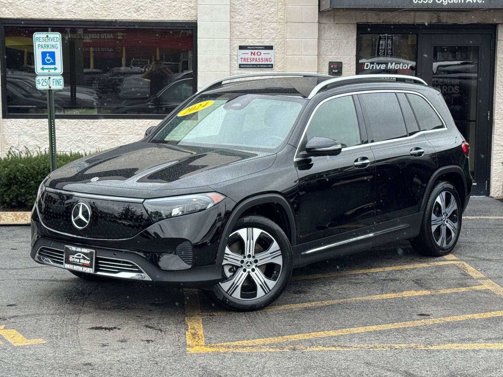 Used 2024 Mercedes-Benz EQB 300 4MATIC w/ Winter Package image 2