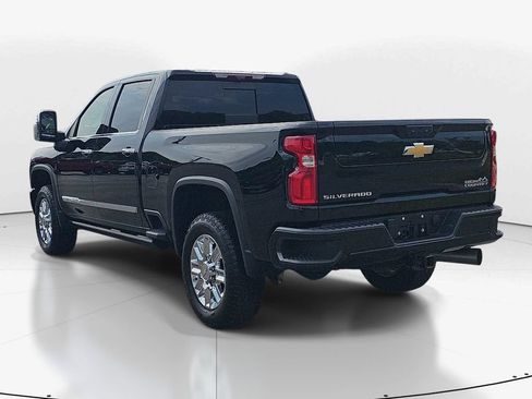 Used 2024 Chevrolet Silverado 2500 High Country w/ Technology Package AWD/4WD image 7