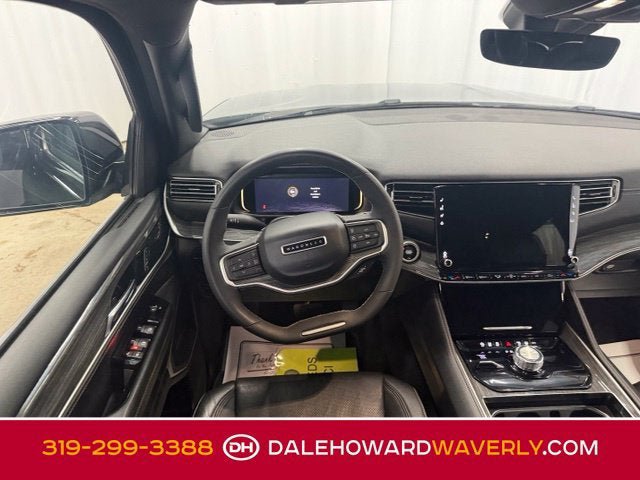 Used 2022 Jeep Wagoneer Series II w/ Rear Seat Video Group 1 AWD/4WD image 13