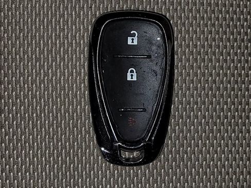 Used 2023 Chevrolet Traverse LS image 32