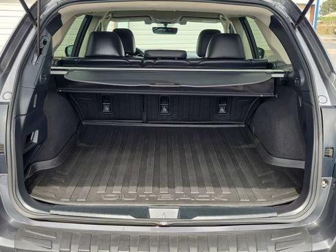 Used 2019 Subaru Outback 3.6R Limited w/ Popular Package #2 AWD/4WD image 12