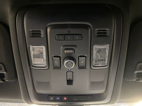 Used 2022 Chevrolet Tahoe High Country AWD/4WD image 39