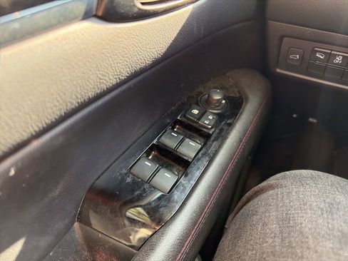 Used 2023 MAZDA CX-5 Carbon Edition image 18