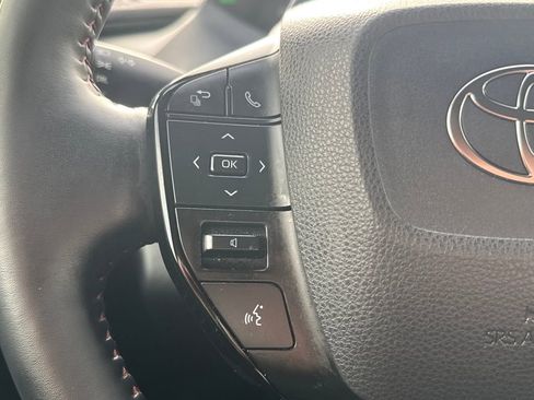 Used 2024 Toyota Prius Prime SE image 18