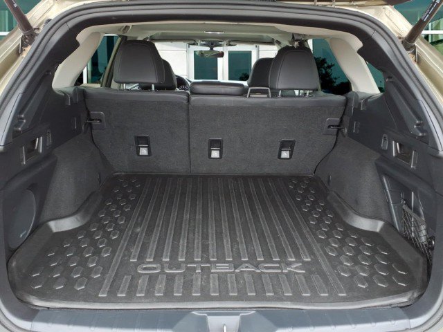 Used 2023 Subaru Outback Limited AWD/4WD image 10