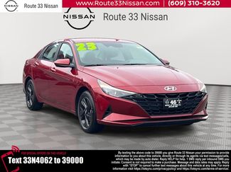 Used 2023 Hyundai Elantra SEL video 1