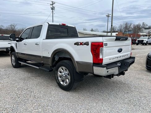 Used 2019 Ford F350 Lariat w/ Chrome Package image 6
