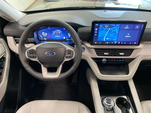 New 2026 Ford Explorer Active w/ Active Comfort Package AWD/4WD image 13