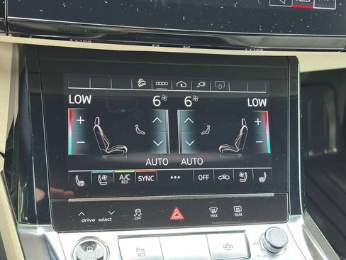 Used 2024 Audi Q8 e-tron Premium Plus w/ Premium Plus Package AWD/4WD image 23
