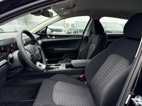 New 2026 Kia K5 LXS image 16