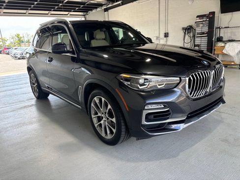 Used 2021 BMW X5 sDrive40i w/ Premium Package RWD image 3
