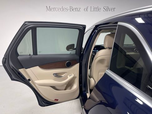 Certified 2021 Mercedes-Benz GLC 300 4MATIC image 23