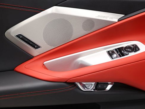 Used 2020 Chevrolet Corvette Stingray Preferred Cpe w/ 2LT Preferred Equipment Group RWD image 12
