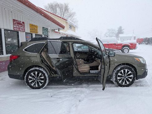 Used 2015 Subaru Outback 2.5i Limited image 15