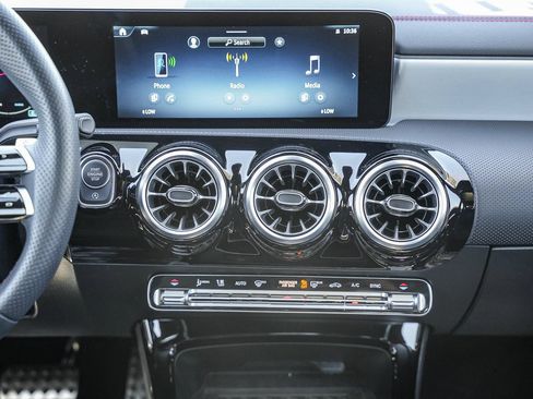 Certified 2026 Mercedes-Benz CLA 250 image 14
