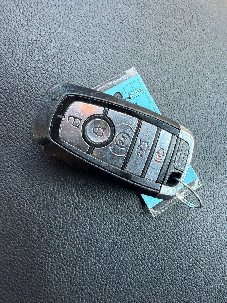 Used 2018 Ford Explorer Limited FWD image 37