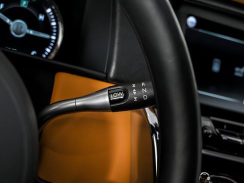 Used 2022 Rolls-Royce Cullinan w/ Dark Exterior Package image 32