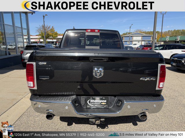 Used 2017 RAM 1500 Laramie w/ Convenience Group AWD/4WD image 4