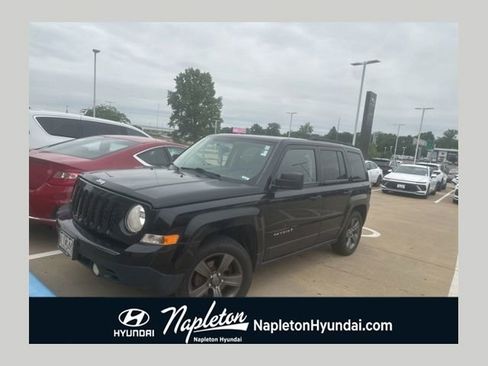 Used 2015 Jeep Patriot High Altitude FWD image 1