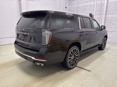 New 2026 Chevrolet Suburban High Country AWD/4WD image 4