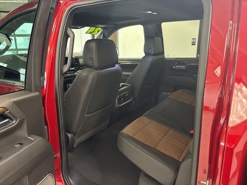 Used 2024 Chevrolet Silverado 1500 High Country w/ High Country Premium Package image 24