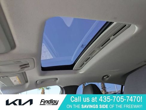 Used 2019 Chevrolet Cruze LT w/ Sun And Sound Package FWD image 17
