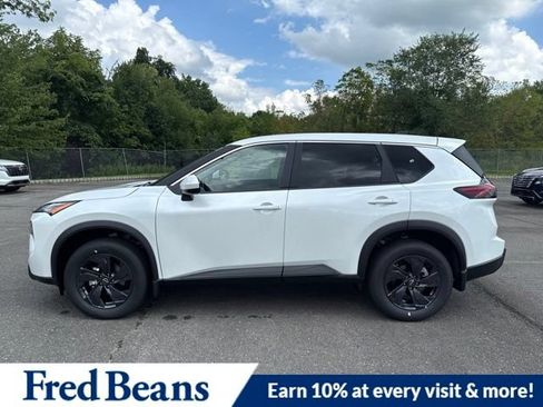 New 2026 Nissan Rogue SV w/ Cold Weather Package AWD/4WD image 5
