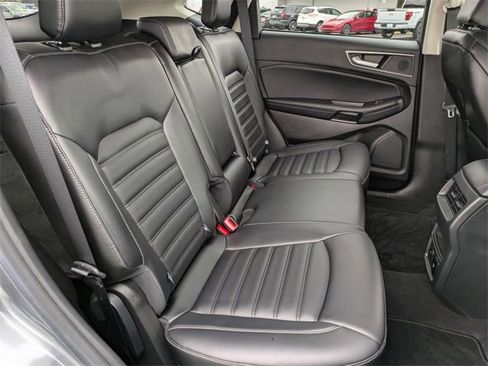 Used 2023 Ford Edge SEL w/ Convenience Package image 35